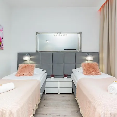 Apartmán With Parking Business Center By Renters