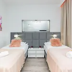 公寓 With Parking Business Center By Renters