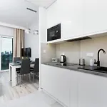 With Parking Business Center By Renters 华沙